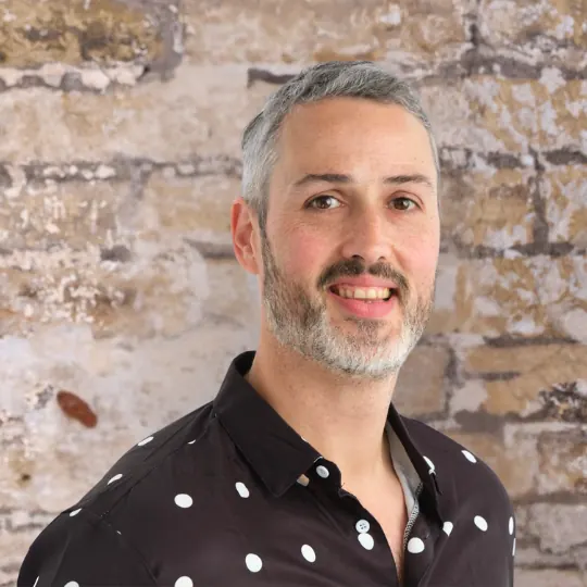 Dr Simon Leigh